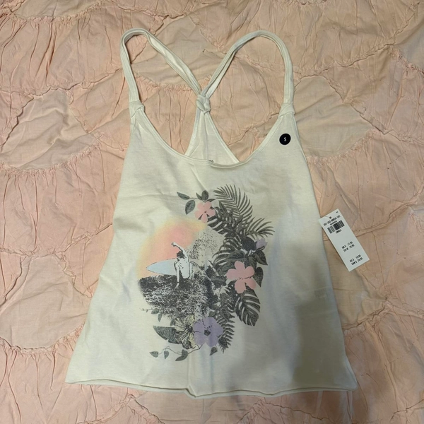 White Hollister tank top 

Brand new with tags!...