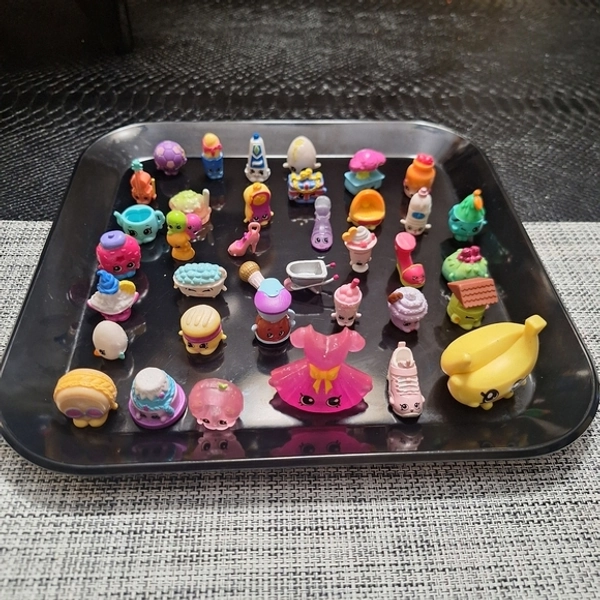 Shopkins Lot Of Collectible Figures 155 Pcs