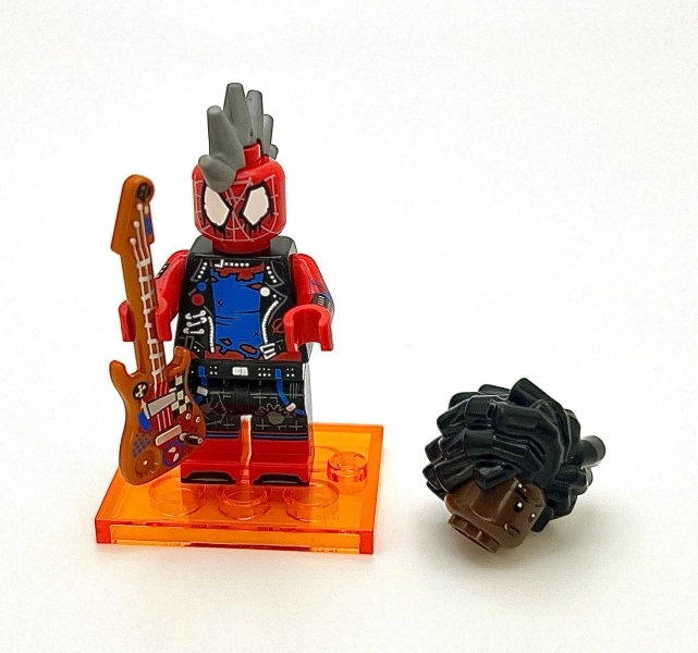 Spider-Punk, Hobie Brown   LEGO® collectable Minifigure series Spider-Man 71050.
