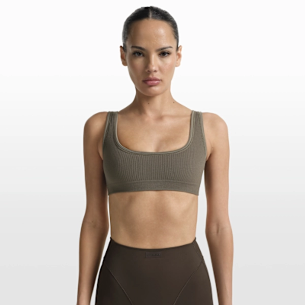 NikeSKIMS Ribbed Seamless Women's Micro-Scoop Bra