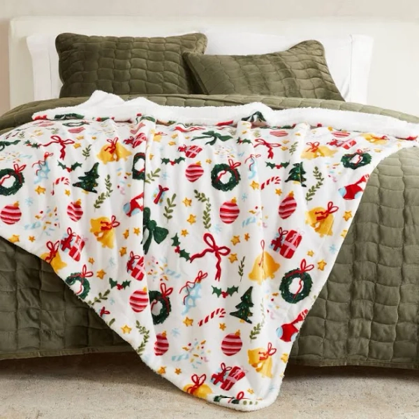 The Holiday Aisle Ultra Soft Plush Reversible Holiday Throw Blanket