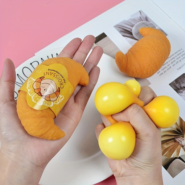 Squeeze Toys That Resemble Croissants Made of Flour, Perfect for Pranks And Stress Relief