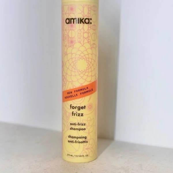 AMIka Forget Frizz Shampoo