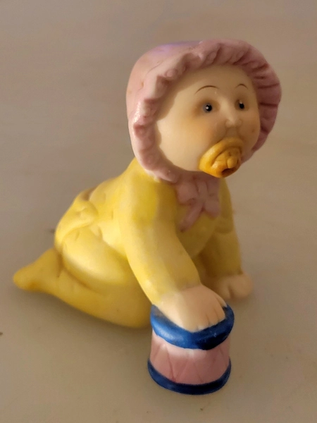 Cabbage Patch Kids Porcelain Figurine Baby with Pacifier &amp; Drum 1984 Vintage
