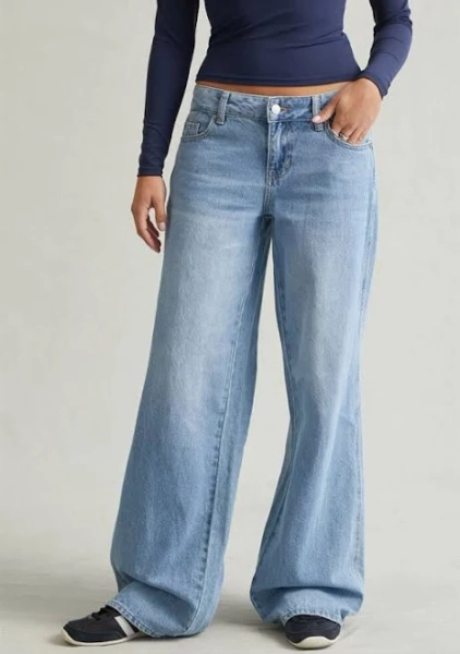 Astrid Women's Casey Low Rise Baggy Jeans