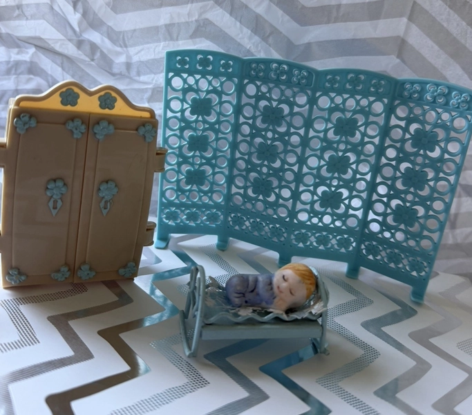 Dollhouse furniture and a little crap /ceramic baby cupboard dresser, ￼￼￼￼￼￼￼