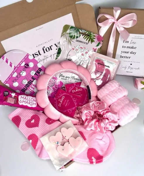 Teenage Girl Gift Box, Teen Gift Set, Young Girl Hamper, Teen Girl Gift, Teenage Pamper Set, Girls Spa Gift, Gift Box for Teenage Girl