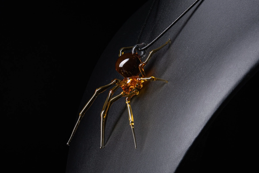 Spider Necklace, Goth Necklace, Spider Pendant, Spider Pendant, Jeweled Spider, Black Spider, Spider Jewelry, Black Red Pendant