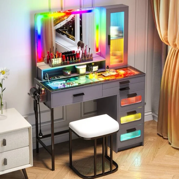 Mercer41 Helenann Vanity