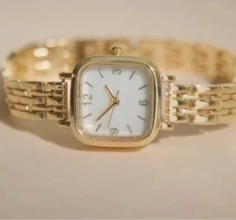 Square Face Thin Link Watch