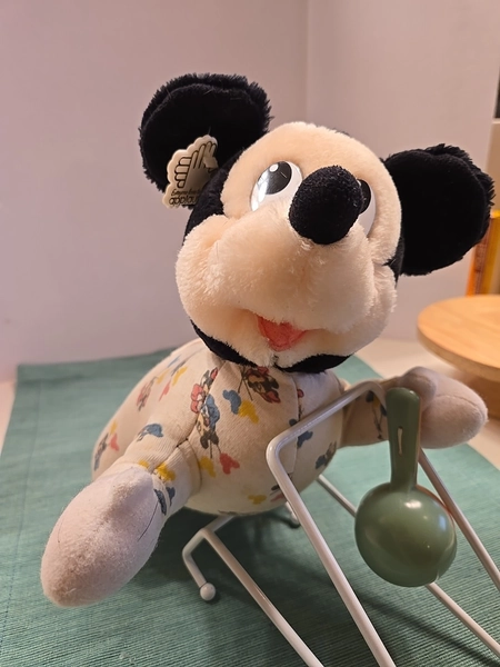 vintage APPLAUSE disney baby mickey mouse doll crawling rattle 80s 90s 