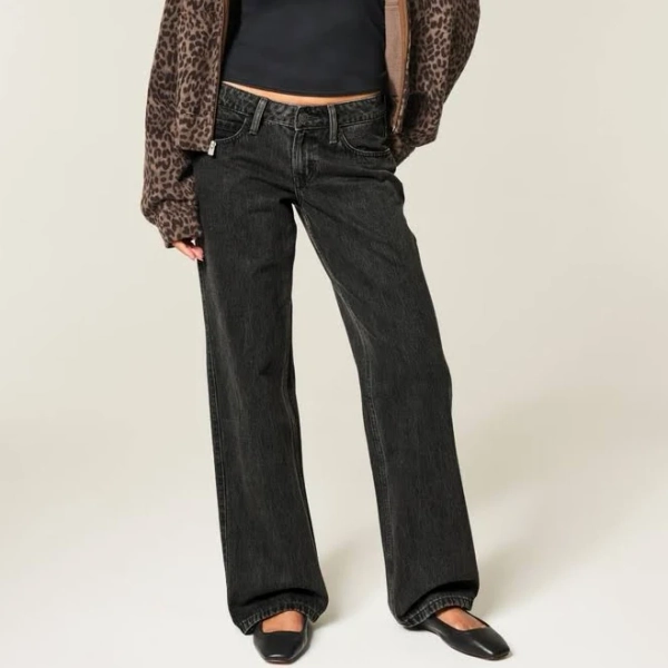 Hollister Women's Low-Rise Baggy Jeans