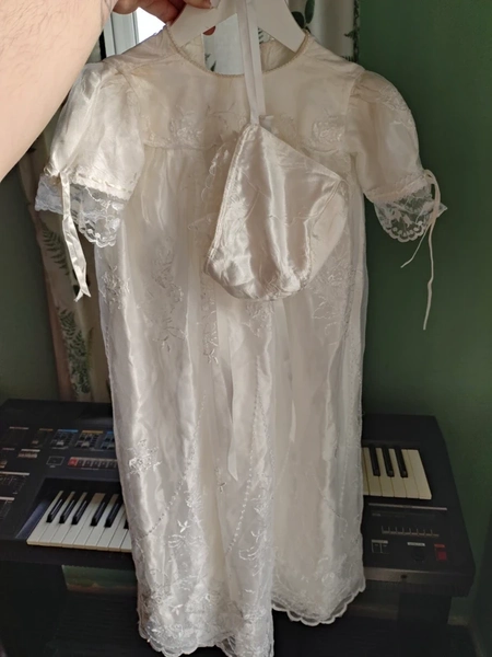 silver fern 6-9 months baby vintage 1980s christening gown and bonnet satin