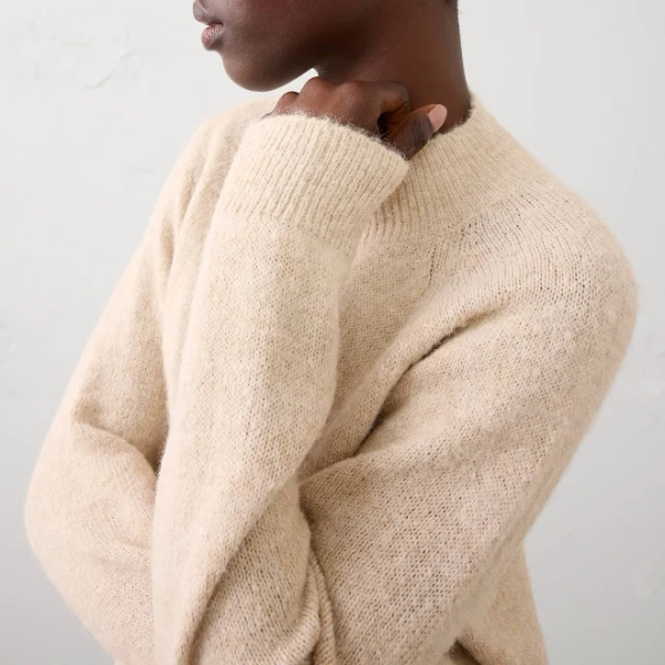 Women's Brushed Pullover Sweater Oatmeal Heather Regular Size M