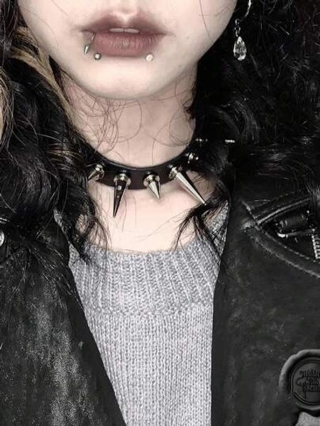 1pc Goth Rivet Necklaces For Women,Dark E Girls Halloween Necklace,Harajuku Choker Collar Fashion Punk PU Leather Multi-Spike Collar Necklace Choker Neck Rings Men's Jewelry