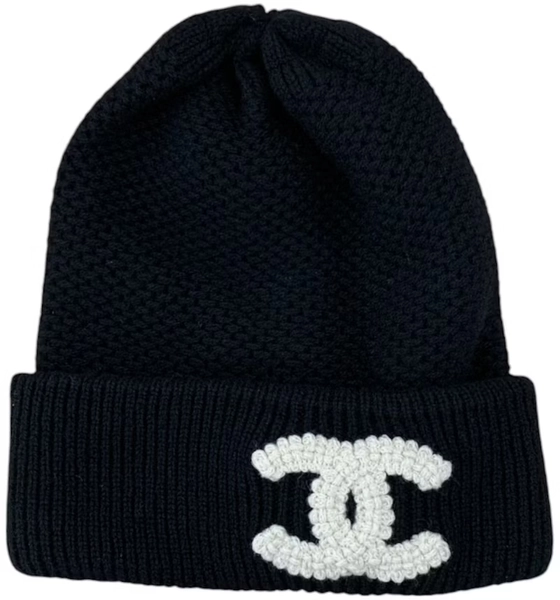 Chanel White CC Logo Beanie Black/White
