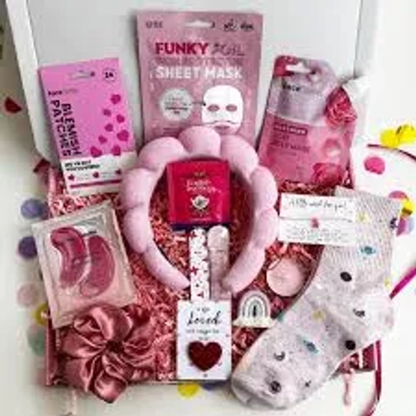 Pamper Hamper For Her, Self Care Gift Box, Tween Present, Personalised Birthday Letterbox Gift, For Mum, For Wife, Teenage Gift