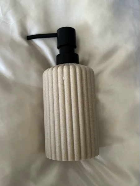Soap dispenser