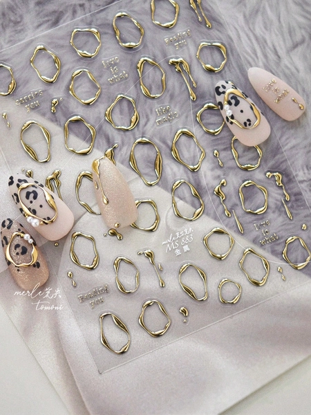 1pc 5D Golden Modern Minimalist Metal Nail Art Stickers, Luxury Heart Shaped Nail Decals, DIY Self-Adhesive Nail Stickers Nails Nail Supplies