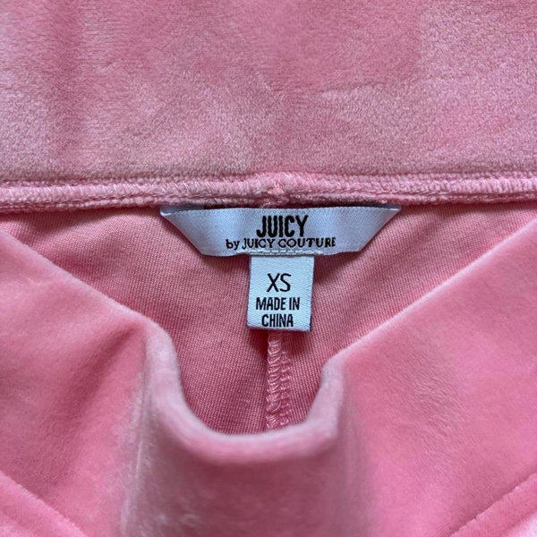 🌺Super cute and soft Juicy Couture pink velour...