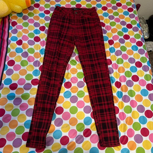 Red and black plaid alternative scene skinny...