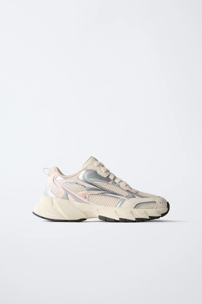 MESH TRAINERS