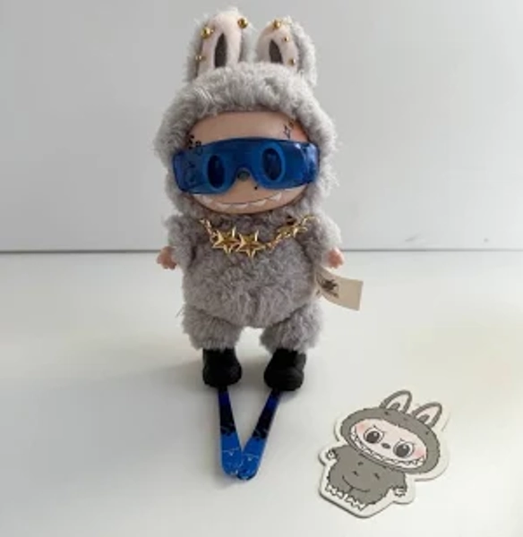 ‘Skiing ́ Sesame Bean Boom Bespoke Labubu Neutral Pack