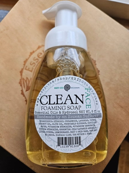 LiqSp: Clean Face Foaming Soap
