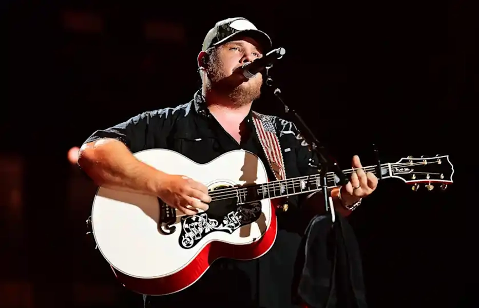 Luke Combs Tickets