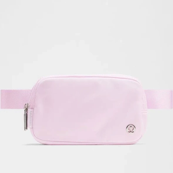 lululemon Everywhere Belt Bag Mini
