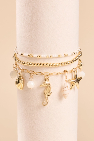 
        Seahorse Charm Bracelet Set in Gold | Altar'd State
    