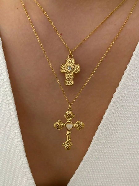 Monlansher New Stainless Steel Cross Pendant Necklace For Women, Heart Flower Elements Cross Design Fashion High-End Handmade Studded Stone Personalized Cross Pendant Necklace