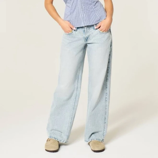 Hollister Women's Low-Rise Baggy Jeans