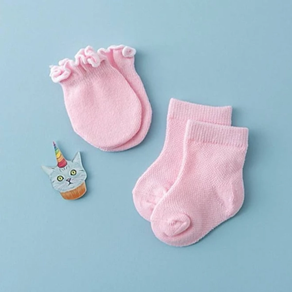 Babeside Newborn Pale Pink Gloves Socks Set