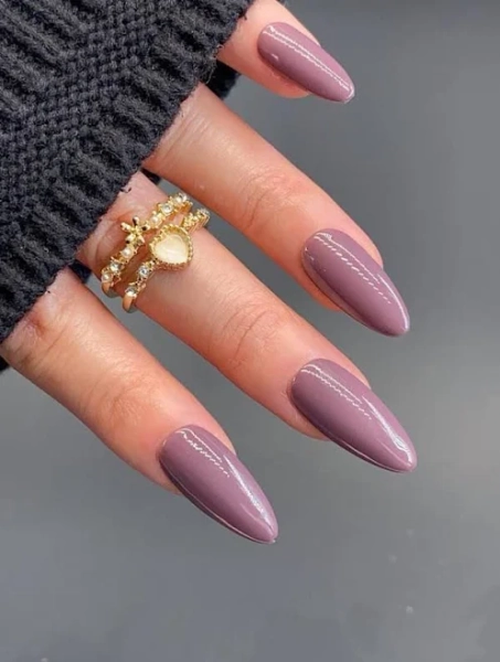The Romance Reusable Essential Nails
