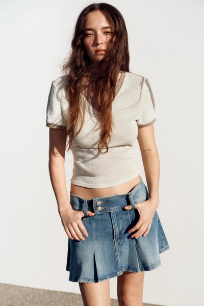 RUSTIC CONTRAST T-SHIRT