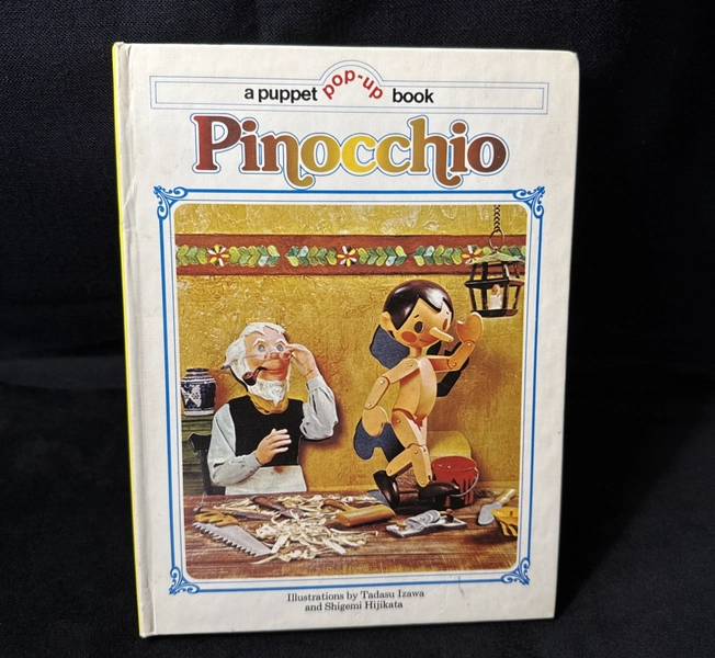 1974 A PUPPET POP UP BOOK PINOCCHIO HARDCOVER