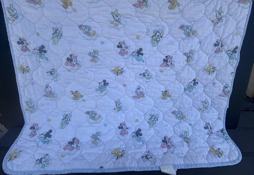 VTG 1980s Dundee Disney Babies On Clouds quilted baby Comforter 36x43