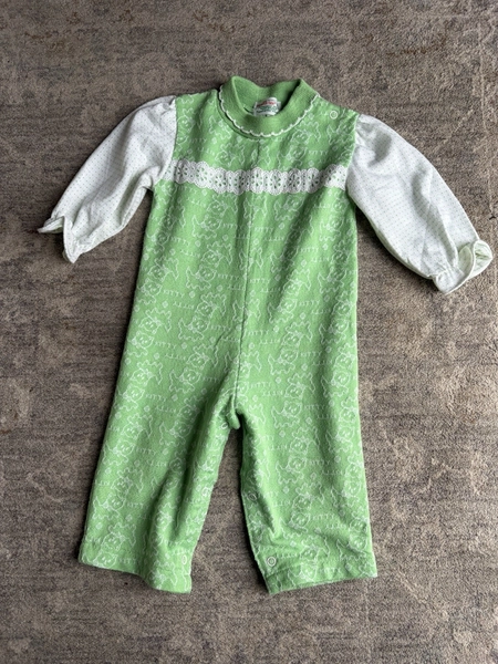 Vintage 80’s Health-Tex Knit Romper Long Sleeve One Piece Green Kitten Print