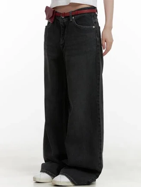 Low Rise Baggy Jeans