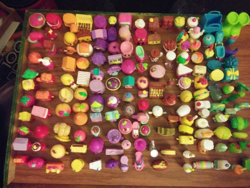SHOPKINS:25pcs-Randm Charctrs-No Dups Mixed Seasons-Great Cond Used FREE FREIGHT