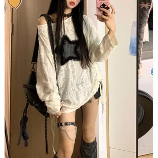 Long Sleeve Crew Neck Star Patchwork Distressed Oversized Sweatshirt