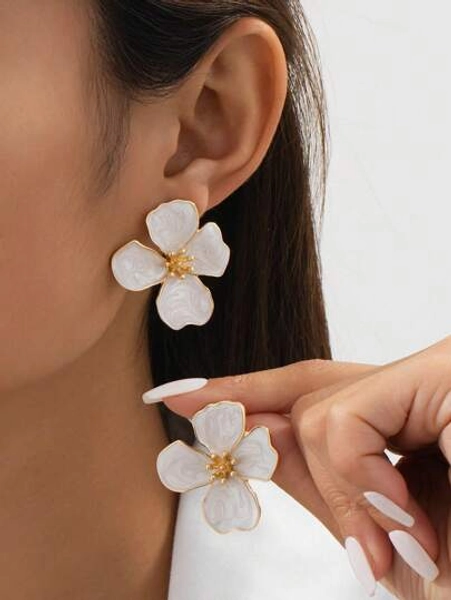 1 Paio di orecchini a goccia asimmetrici con fiore in metallo bianco con effetto Tintura a nodi, regalo di nozze per le donne