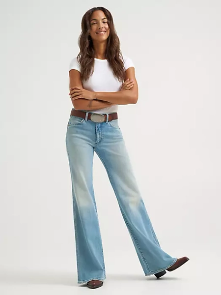 Women's 70's Flare Jean | Women's JEANS | Wrangler®