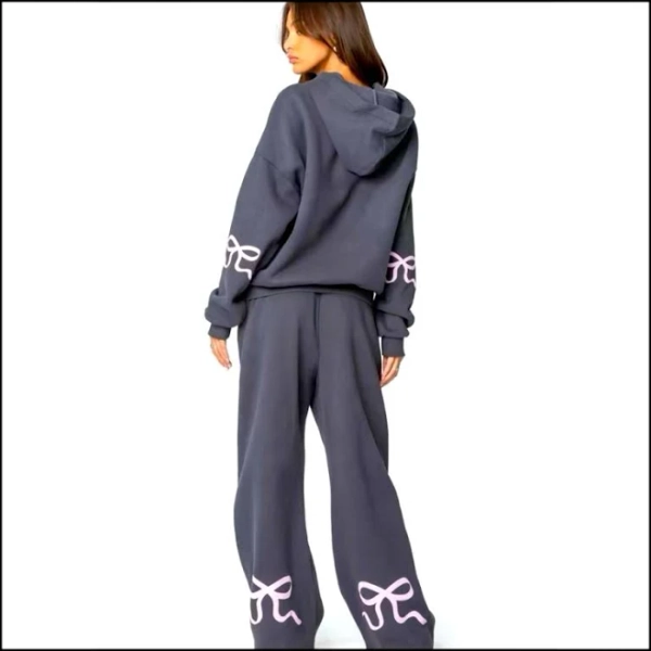 Edikted Booney Bow Sweatshirt & Sweatpants Outfit