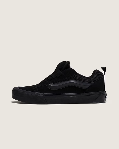 Knu Skool Shoe in Black | Vans