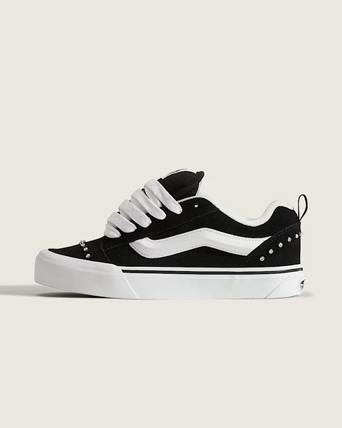 Knu Skool Shoe in Black | Vans