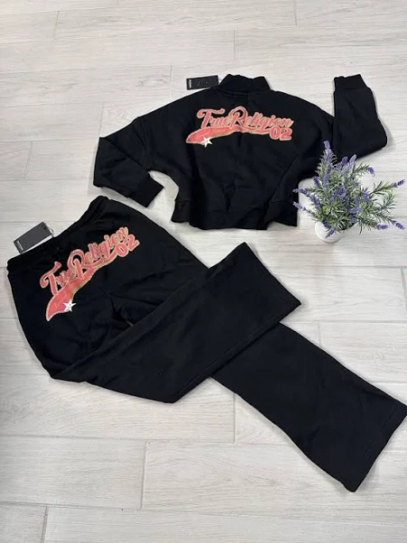 True Religion Rhinestone Logo Set M