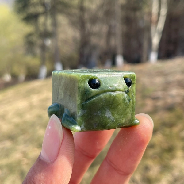 Natural Serpentine Frog Carving,Hand Carved Animal,Home Decor,Crystal Gift
