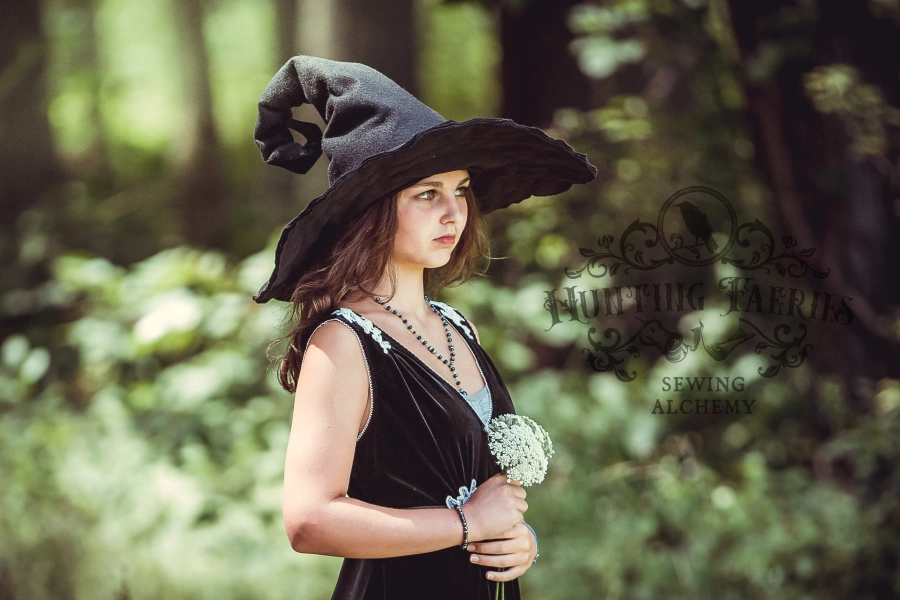 Estella~ Curl Back Witch Hat Black Felt: MARTHA STEWART'S Good Things Choice 2023!  Bat Bow & Tulle, Large Brim